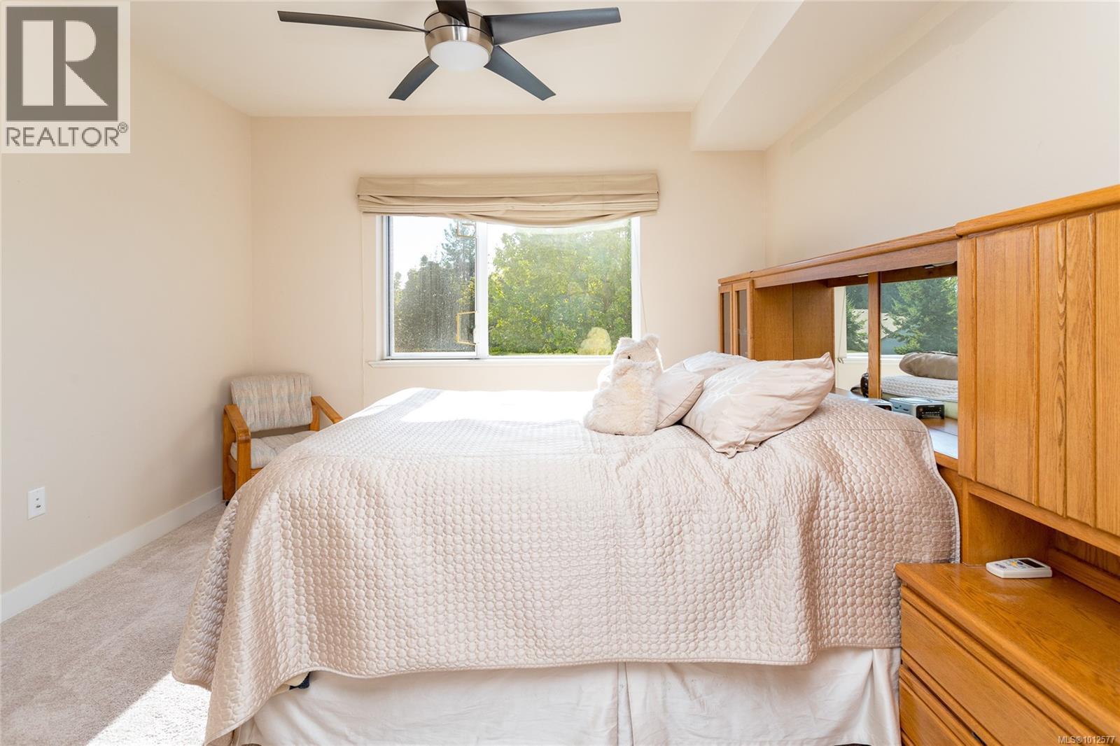 Photo 12 of 301 4394 West Saanich Rd, Saanich BC