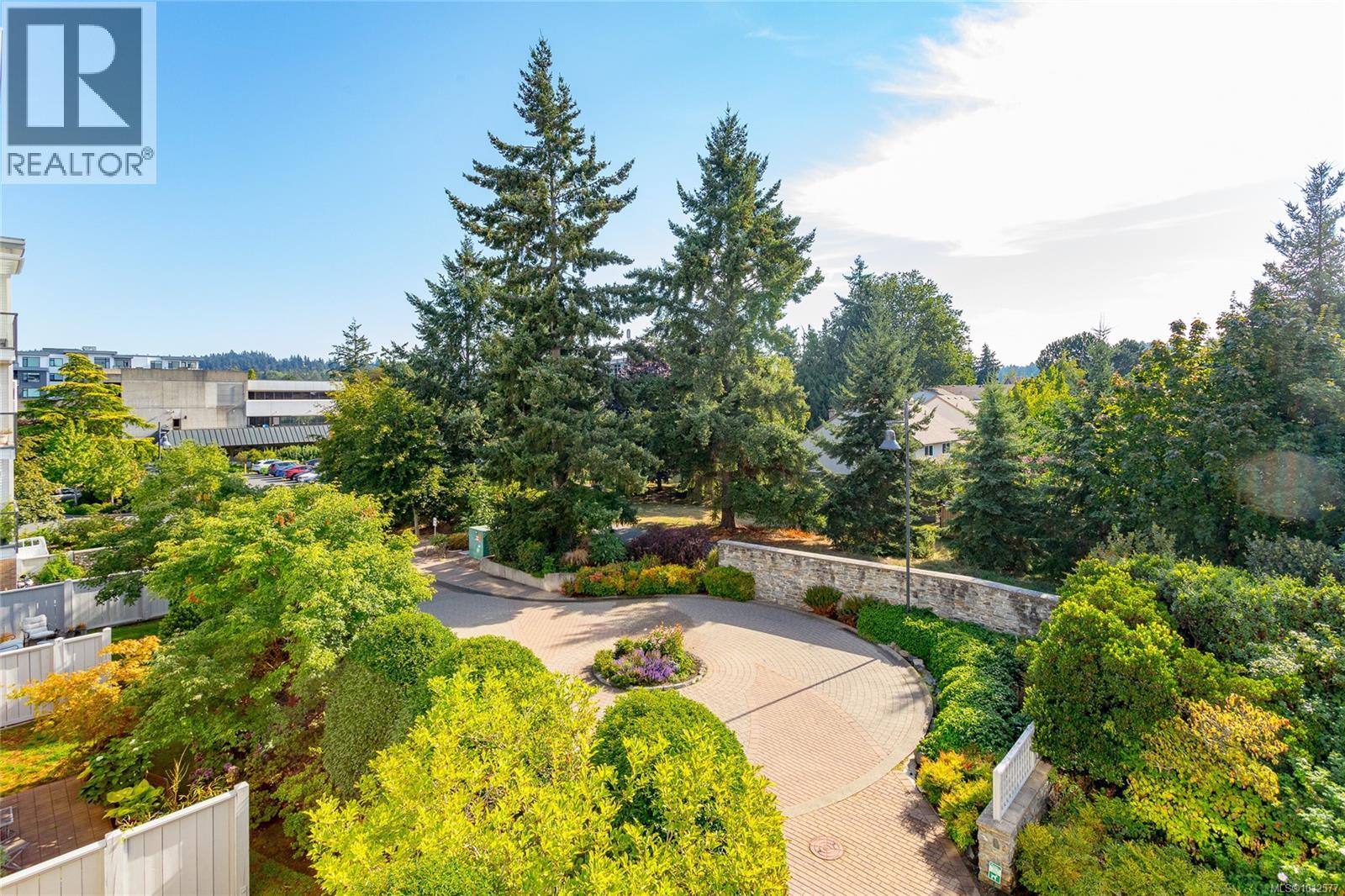 Photo 21 of 301 4394 West Saanich Rd, Saanich BC