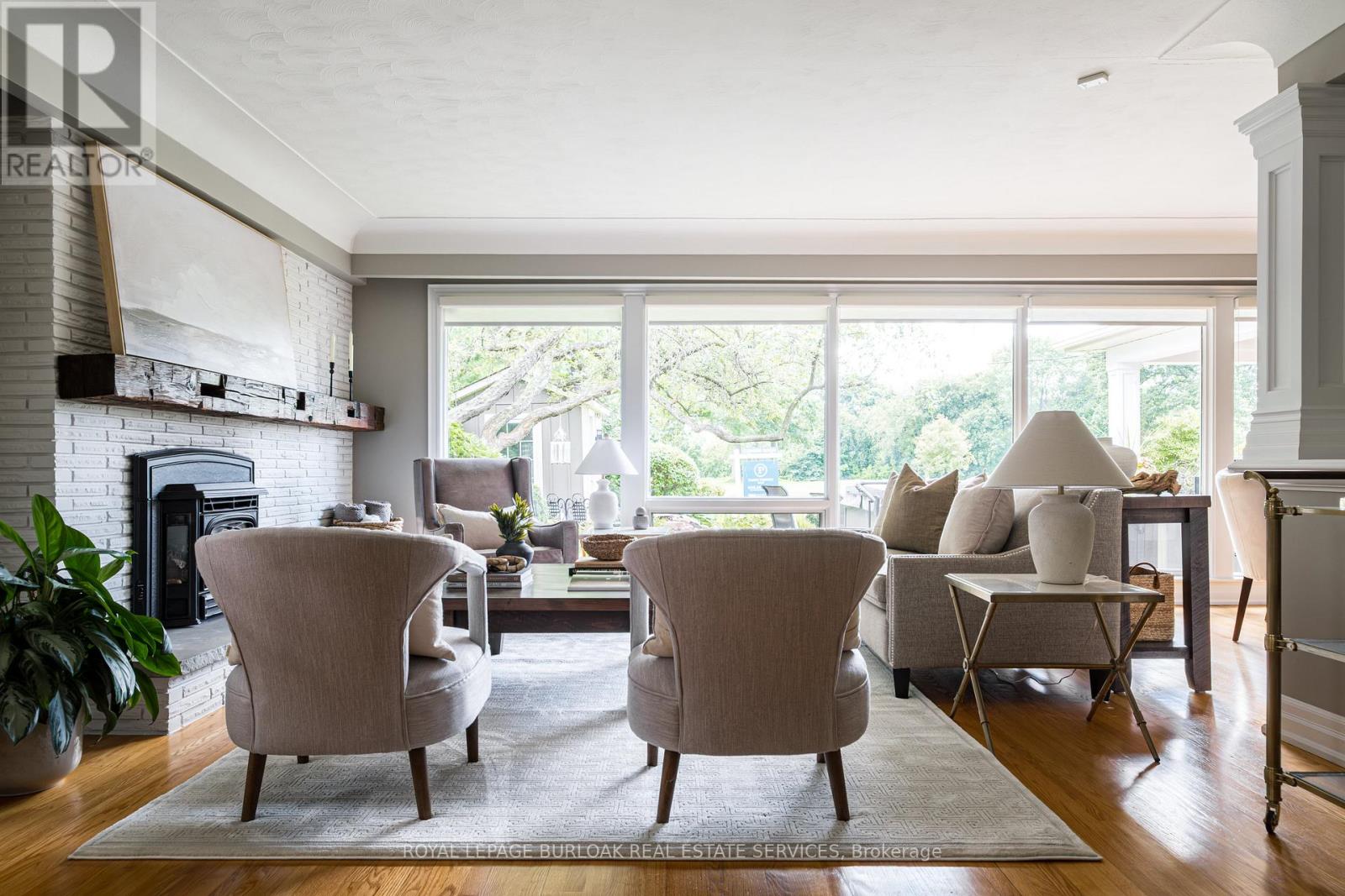 Photo 19 of 724 Kingsway Drive, Burlington ON