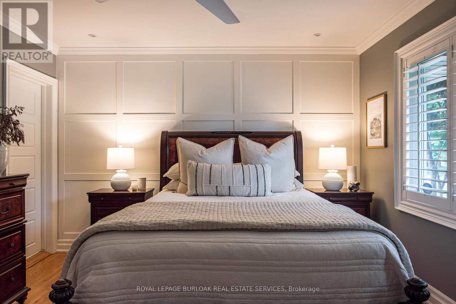 Photo 23 of 724 Kingsway Drive, Burlington ON