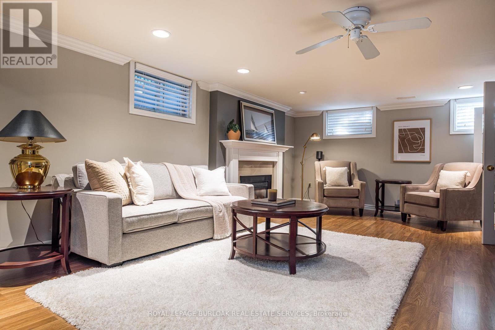 Photo 33 of 724 Kingsway Drive, Burlington ON