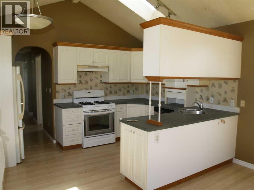 60 Parkland Acres, Lacombe