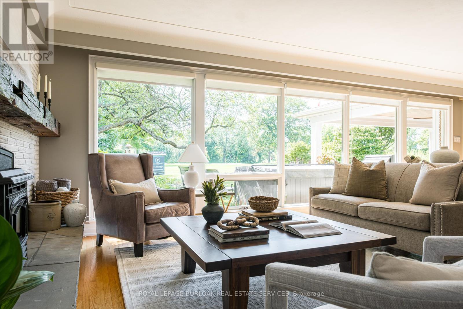 Photo 16 of 724 Kingsway Drive, Burlington ON