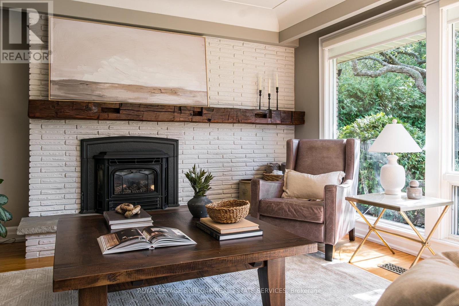Photo 20 of 724 Kingsway Drive, Burlington ON