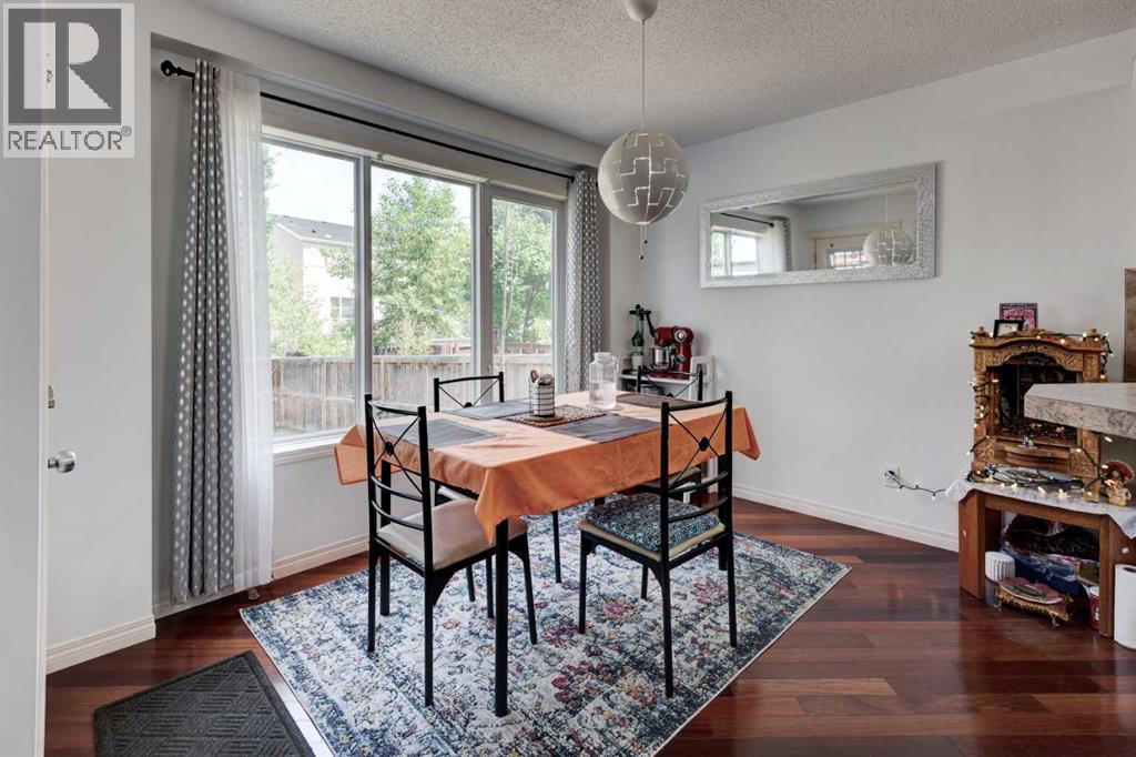 Photo 8 of 992 Copperfield Boulevard Se, Calgary AB