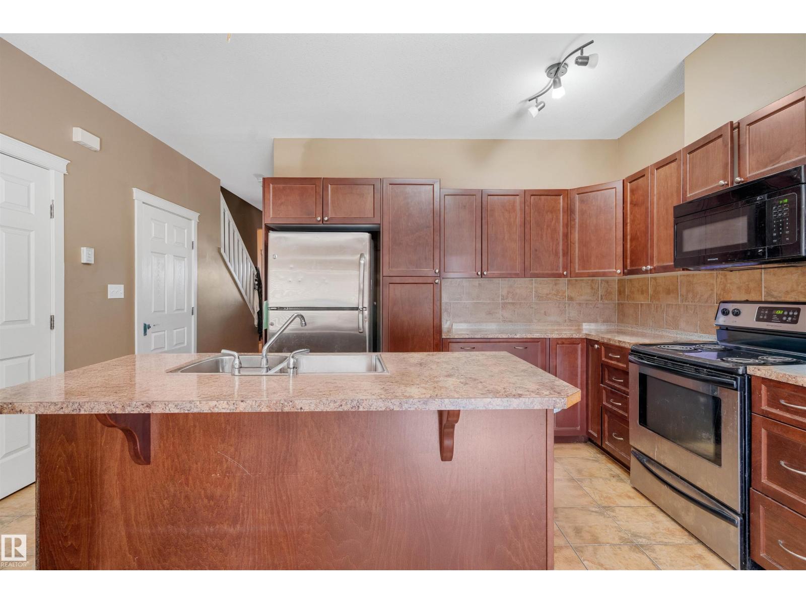 Photo 4 of 109 Sandstone Es, Stony Plain AB