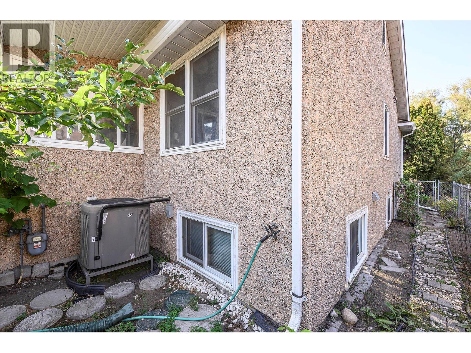 Photo 40 of 665 Columbia Street, Kamloops BC