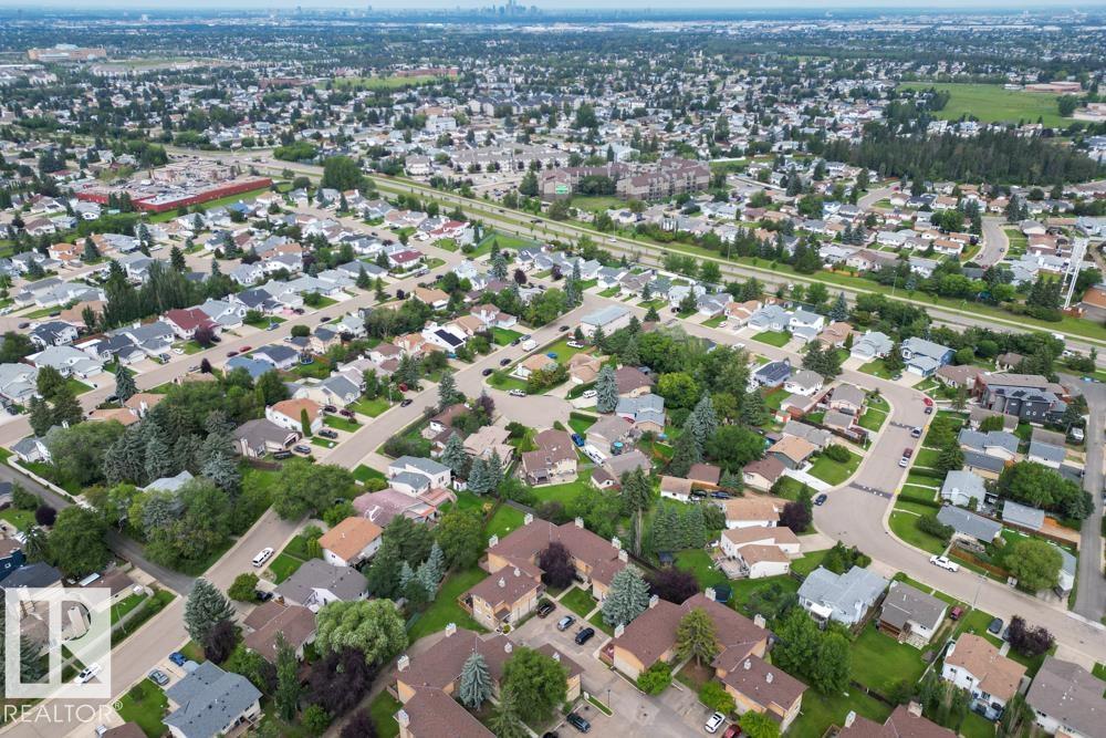 Photo 19 of 54 3812 20 Av Nw, Edmonton AB