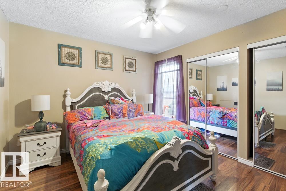 Photo 8 of 54 3812 20 Av Nw, Edmonton AB