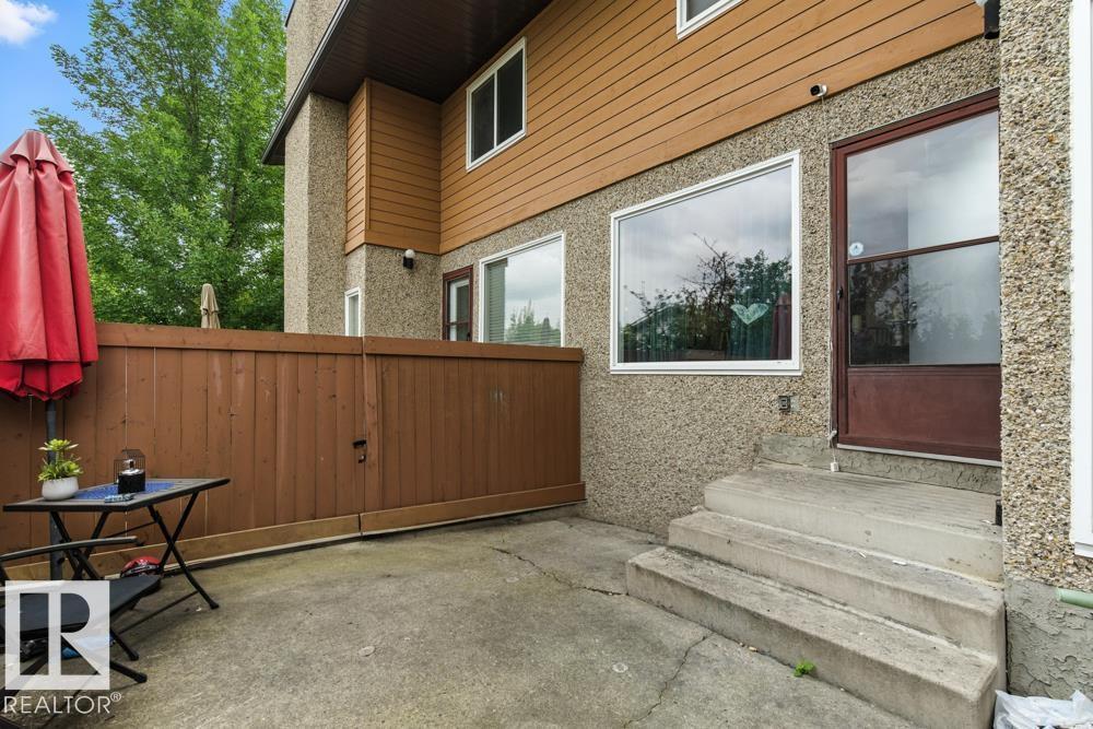 Photo 16 of 54 3812 20 Av Nw, Edmonton AB