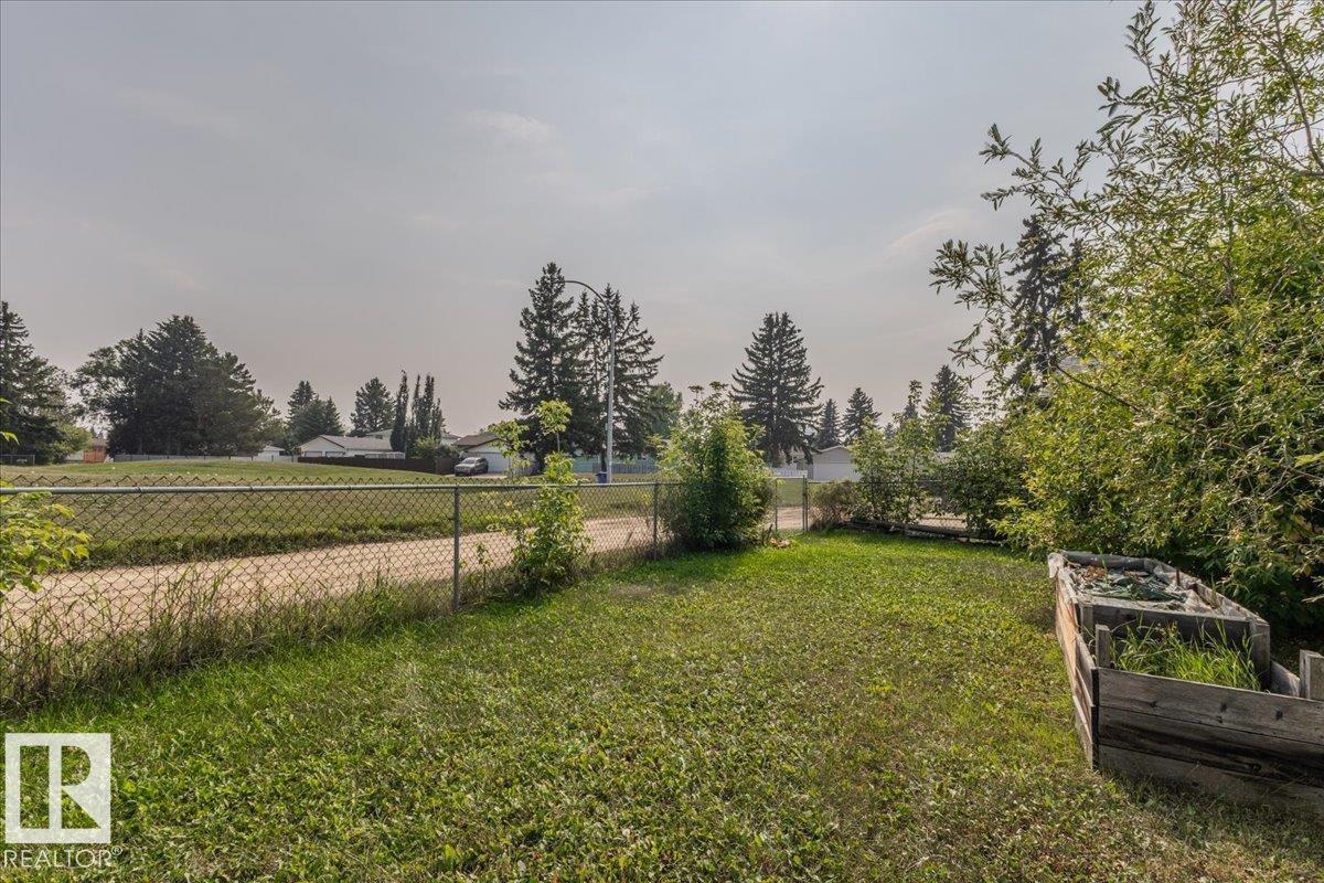 Photo 29 of 133 Elm Cr, Wetaskiwin AB