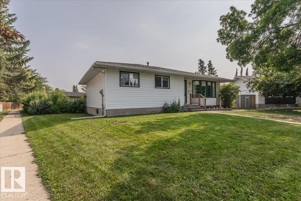 Photo 31 of 133 Elm Cr, Wetaskiwin AB