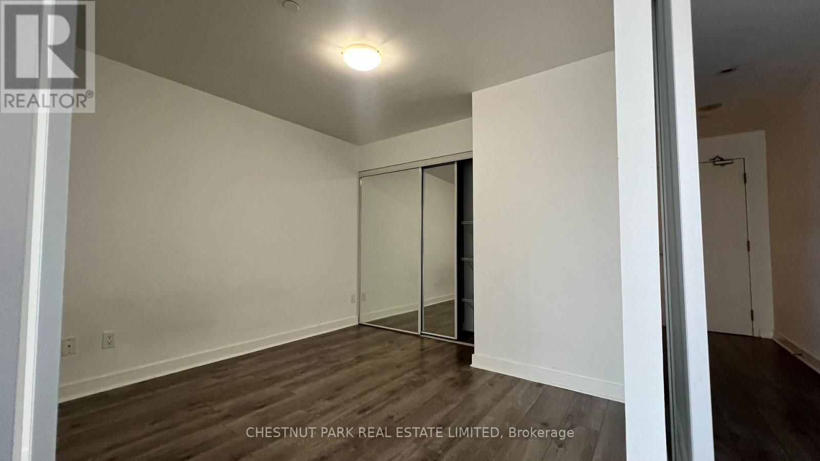 Photo 7 of 413 58 Orchard View Boulevard, Toronto ON