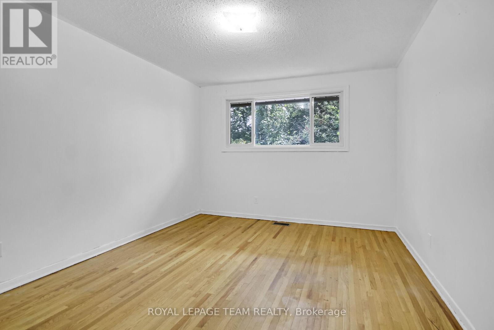 Photo 43 of 52 Bowhill Avenue, Ottawa ON