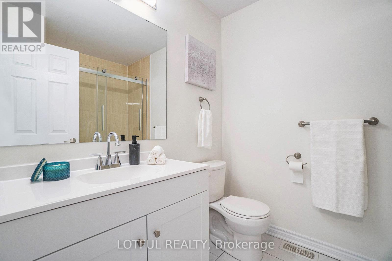 Photo 12 of 881 Campobello Drive, Ottawa ON