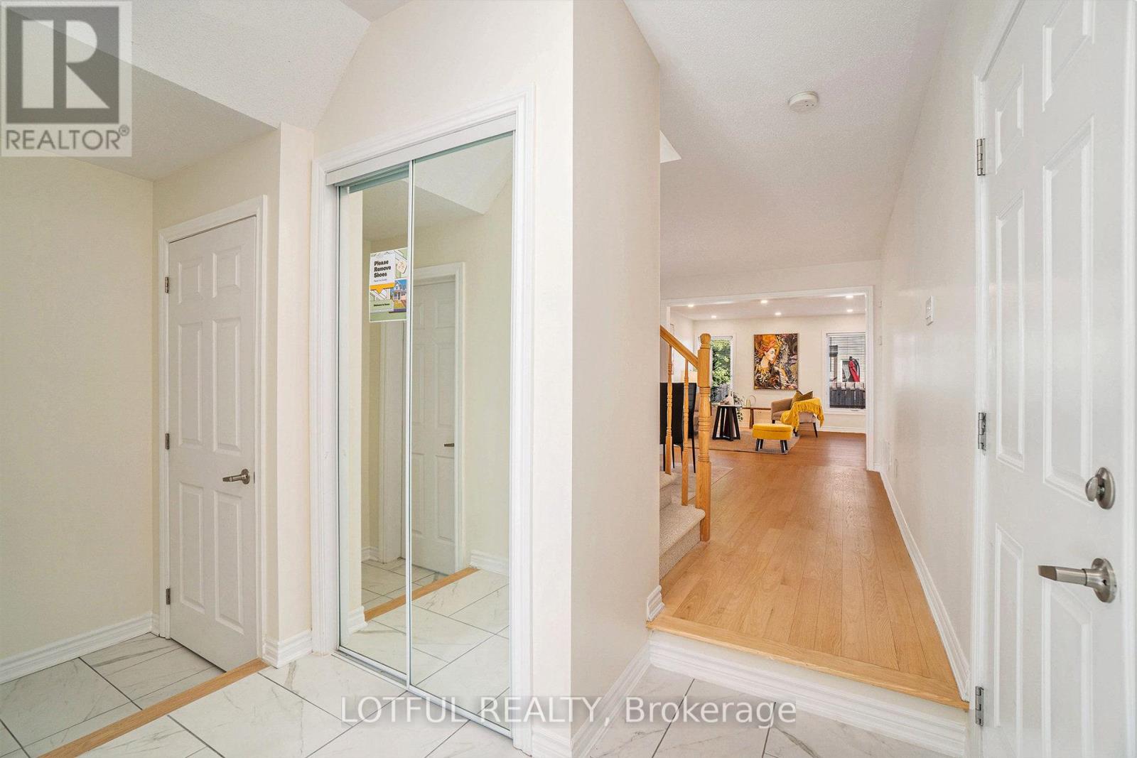 Photo 4 of 881 Campobello Drive, Ottawa ON