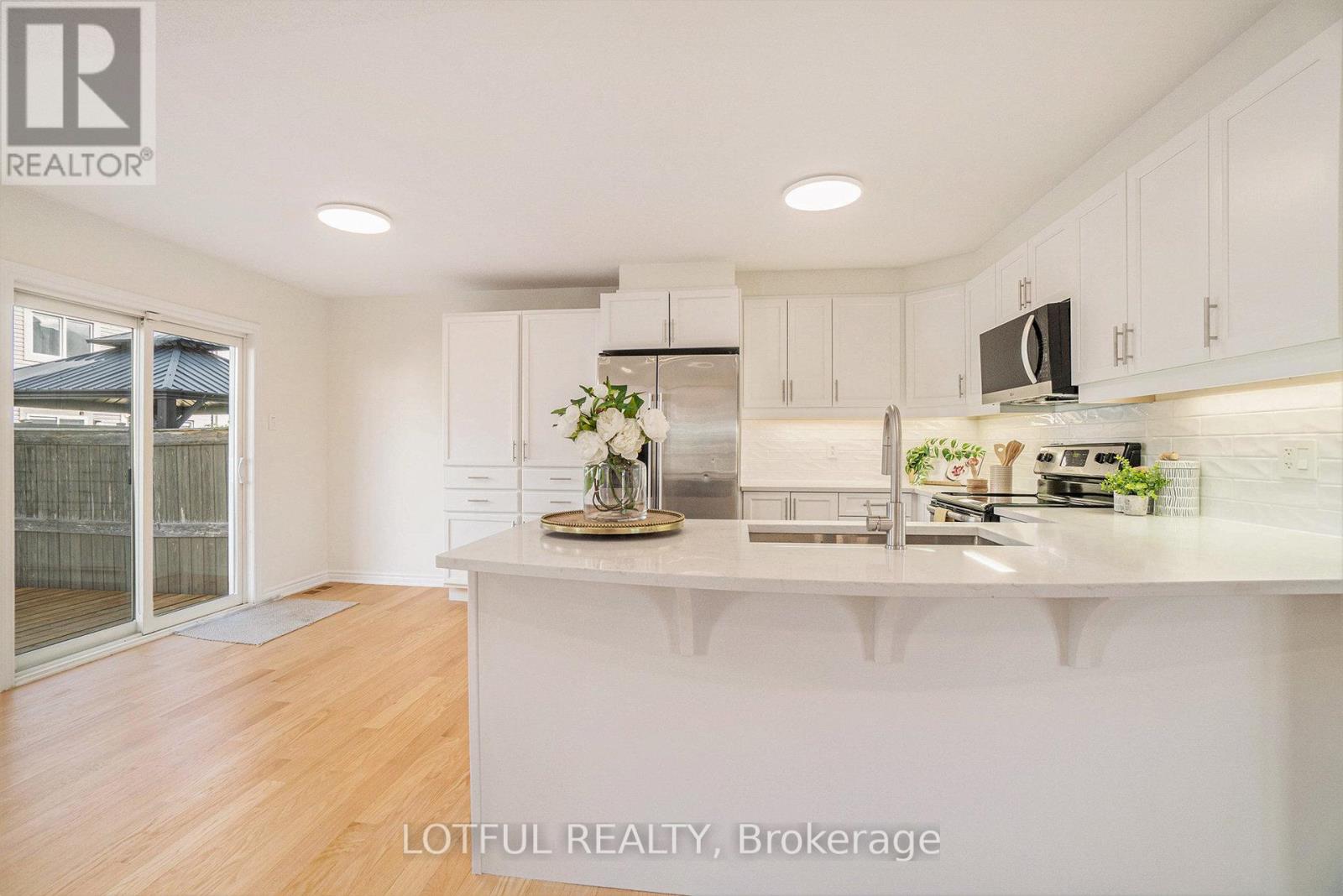 Photo 9 of 881 Campobello Drive, Ottawa ON