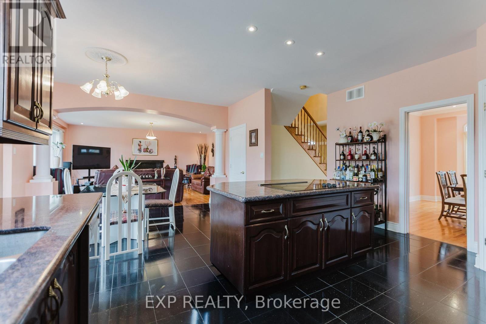 Photo 11 of 5472 Wicklow Drive, Ottawa ON
