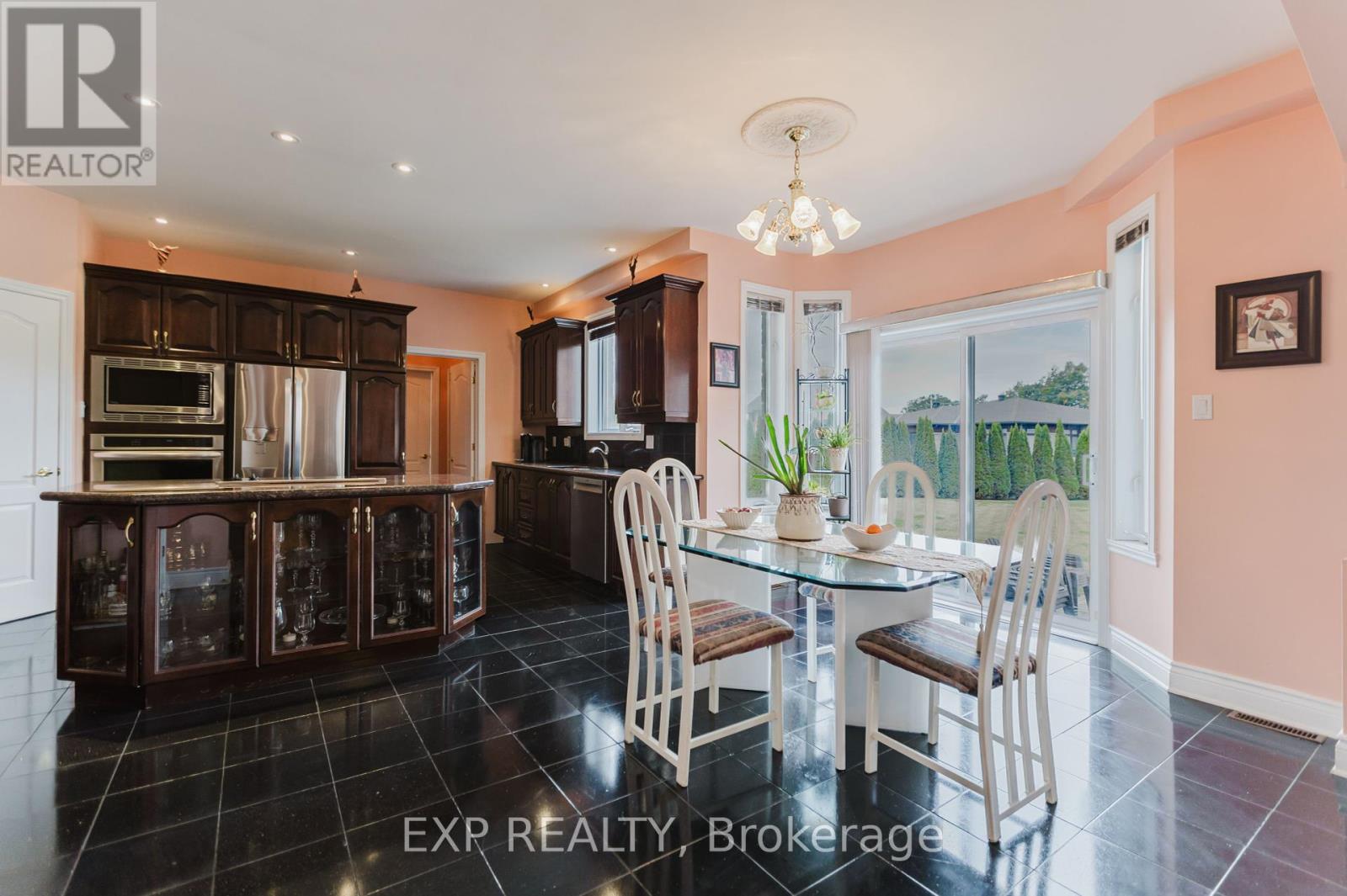 Photo 14 of 5472 Wicklow Drive, Ottawa ON
