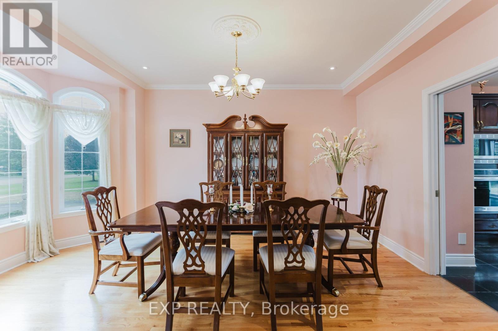Photo 7 of 5472 Wicklow Drive, Ottawa ON