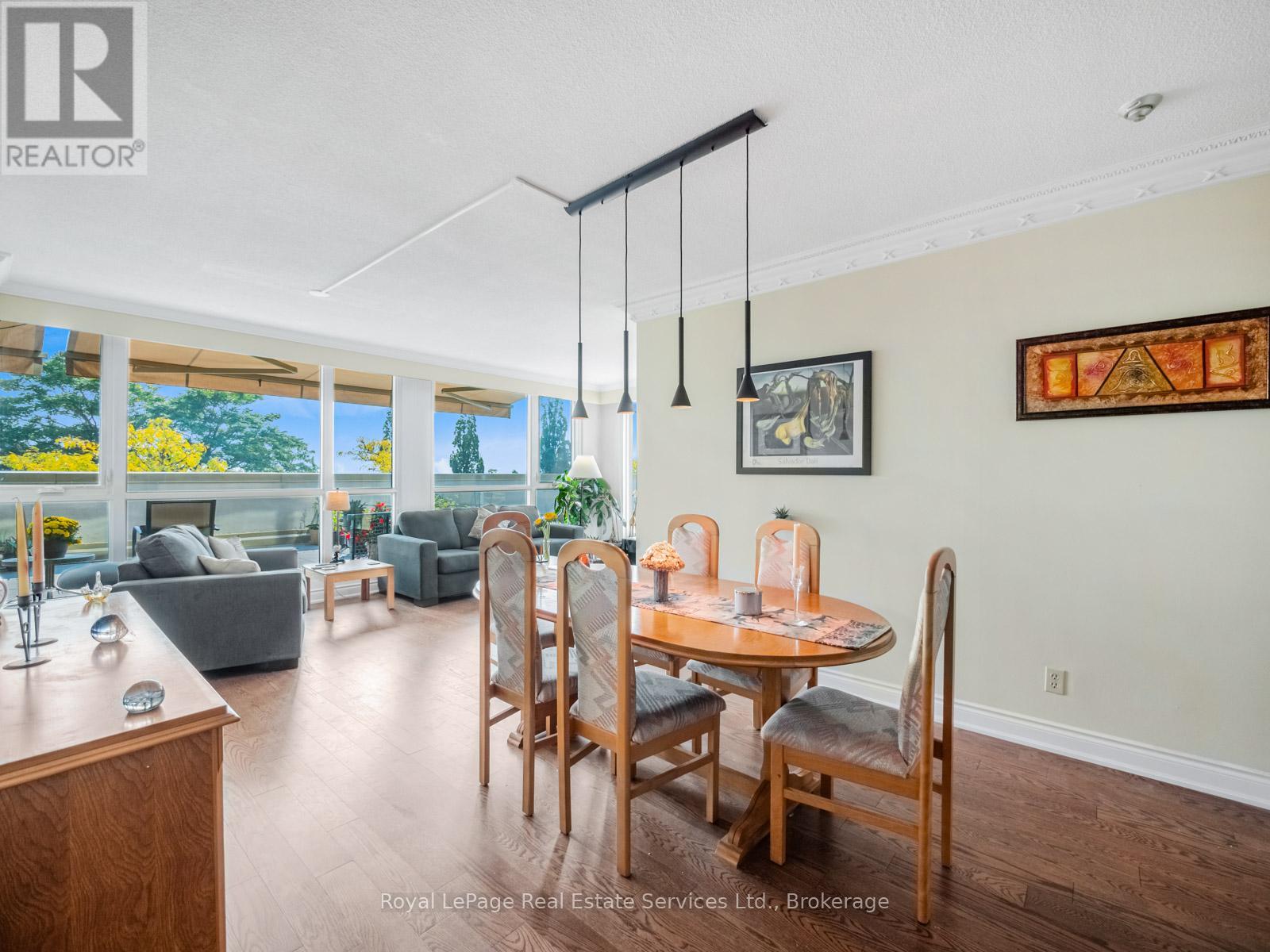 Photo 11 of 310 415 Locust Street, Burlington ON