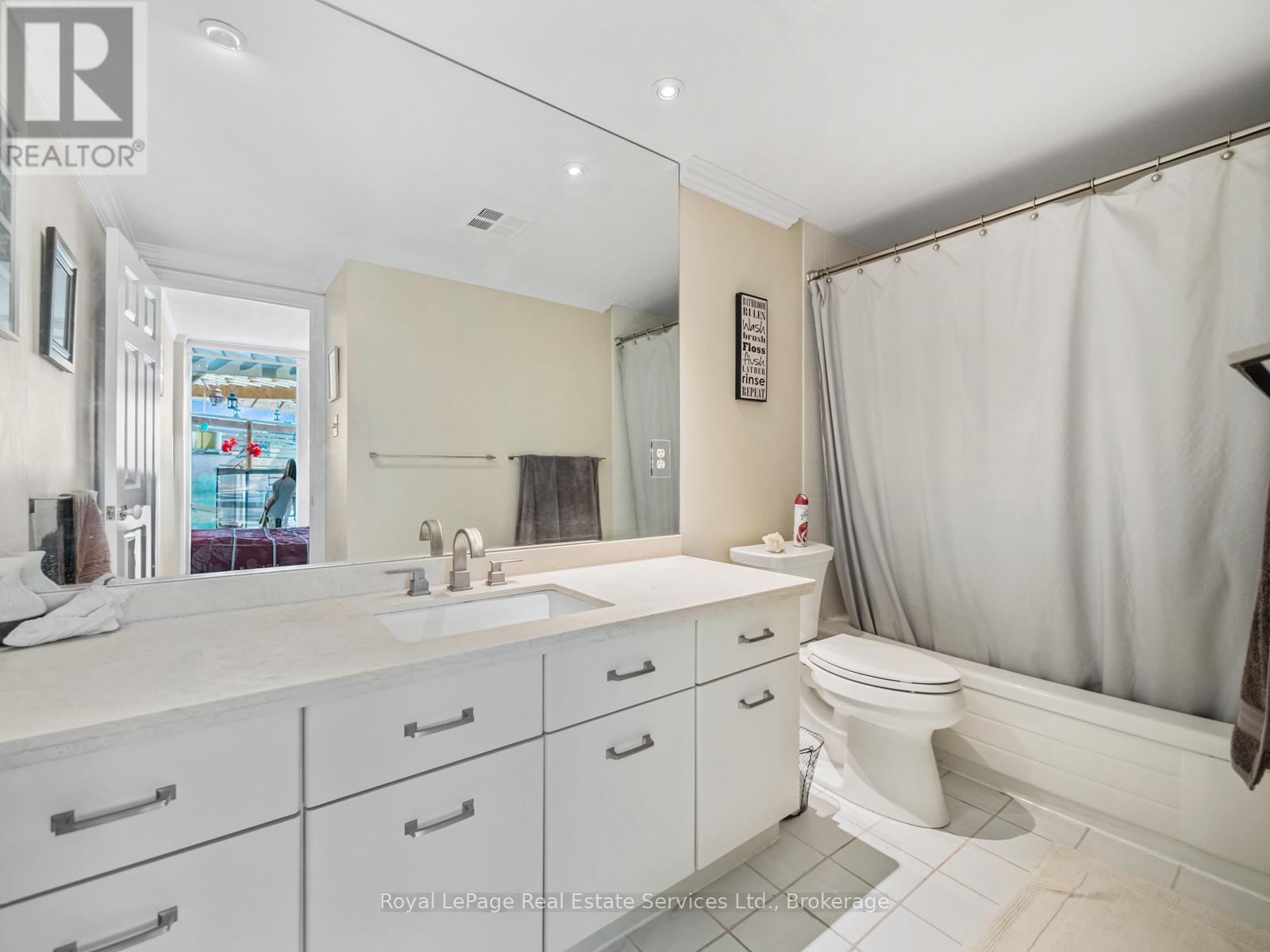 Photo 26 of 310 415 Locust Street, Burlington ON