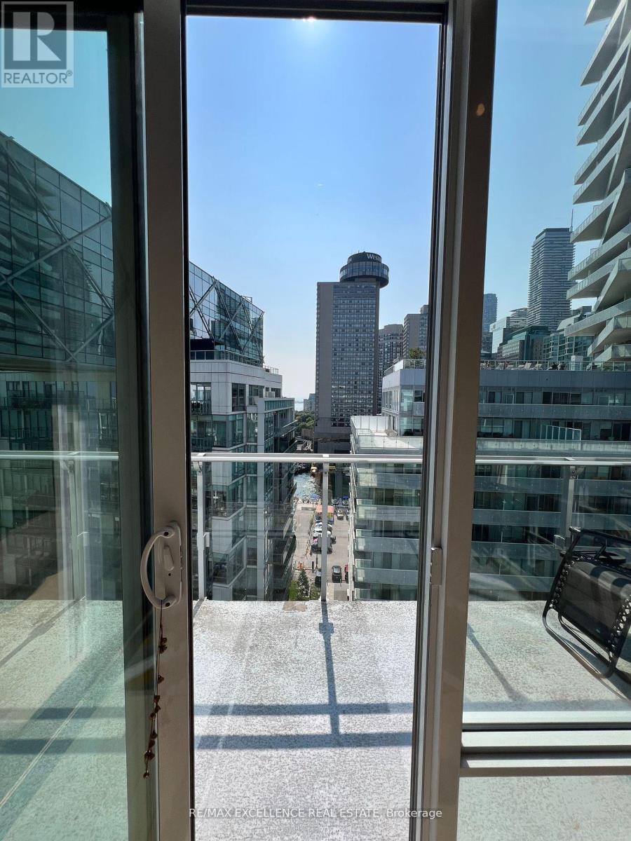 Photo 2 of 1122 29 Queens Quay E, Toronto ON