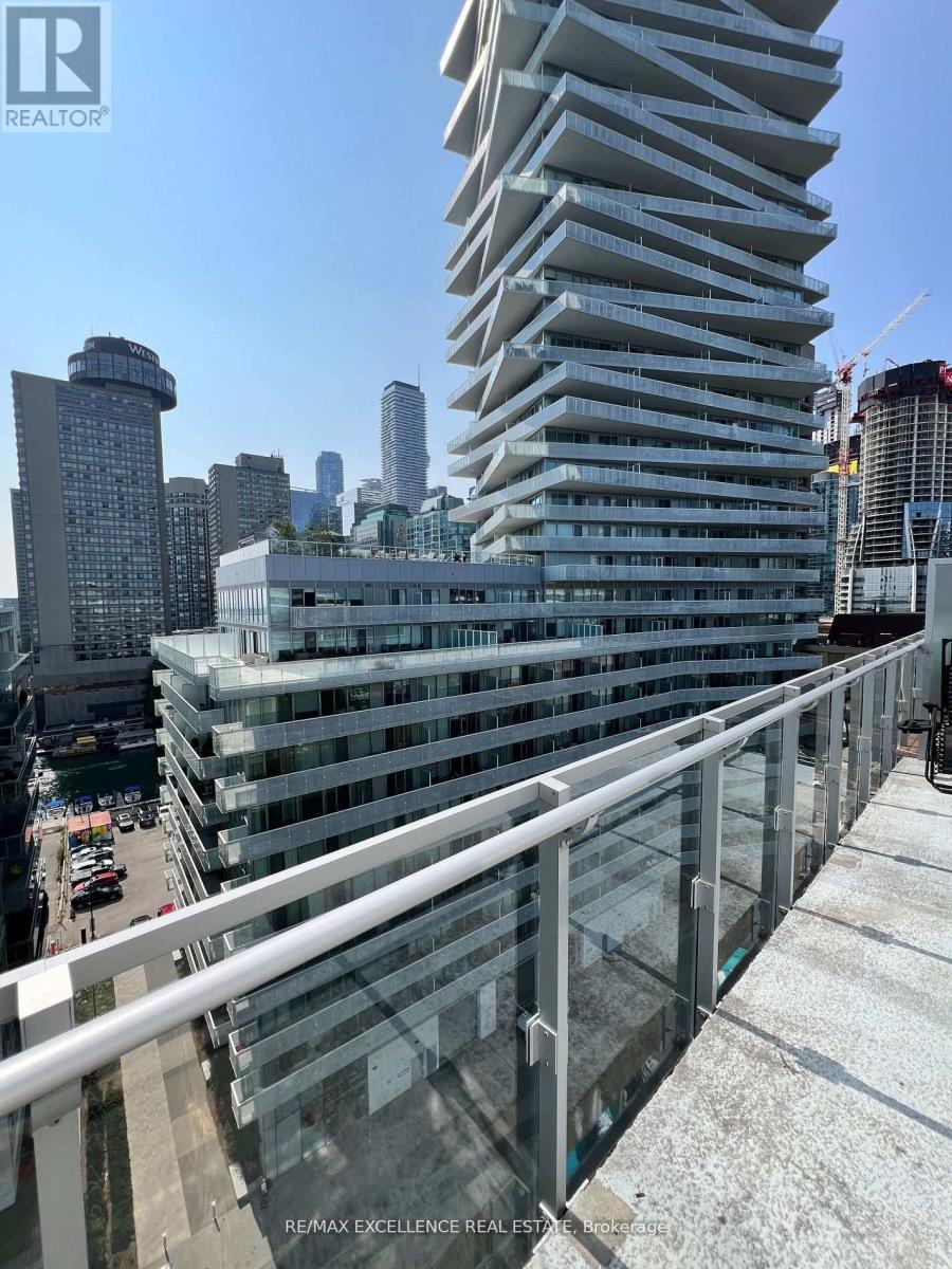 Photo 4 of 1122 29 Queens Quay E, Toronto ON