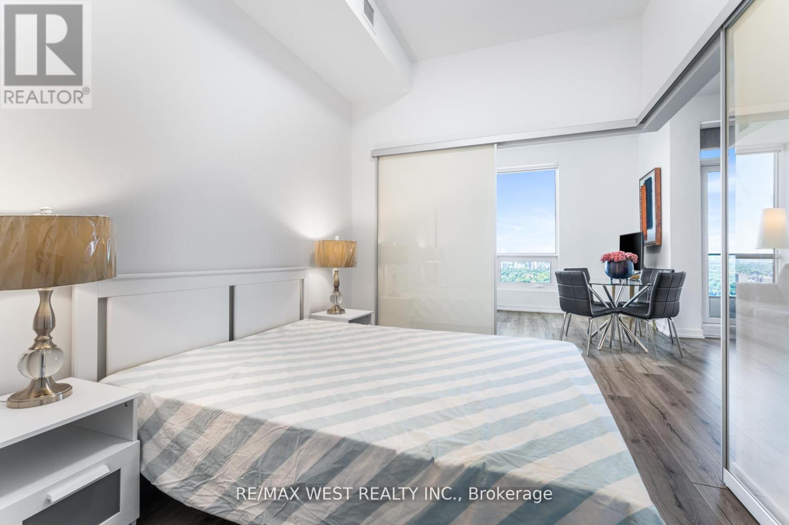 Photo 9 of 5206 395 Bloor Street E, Toronto ON