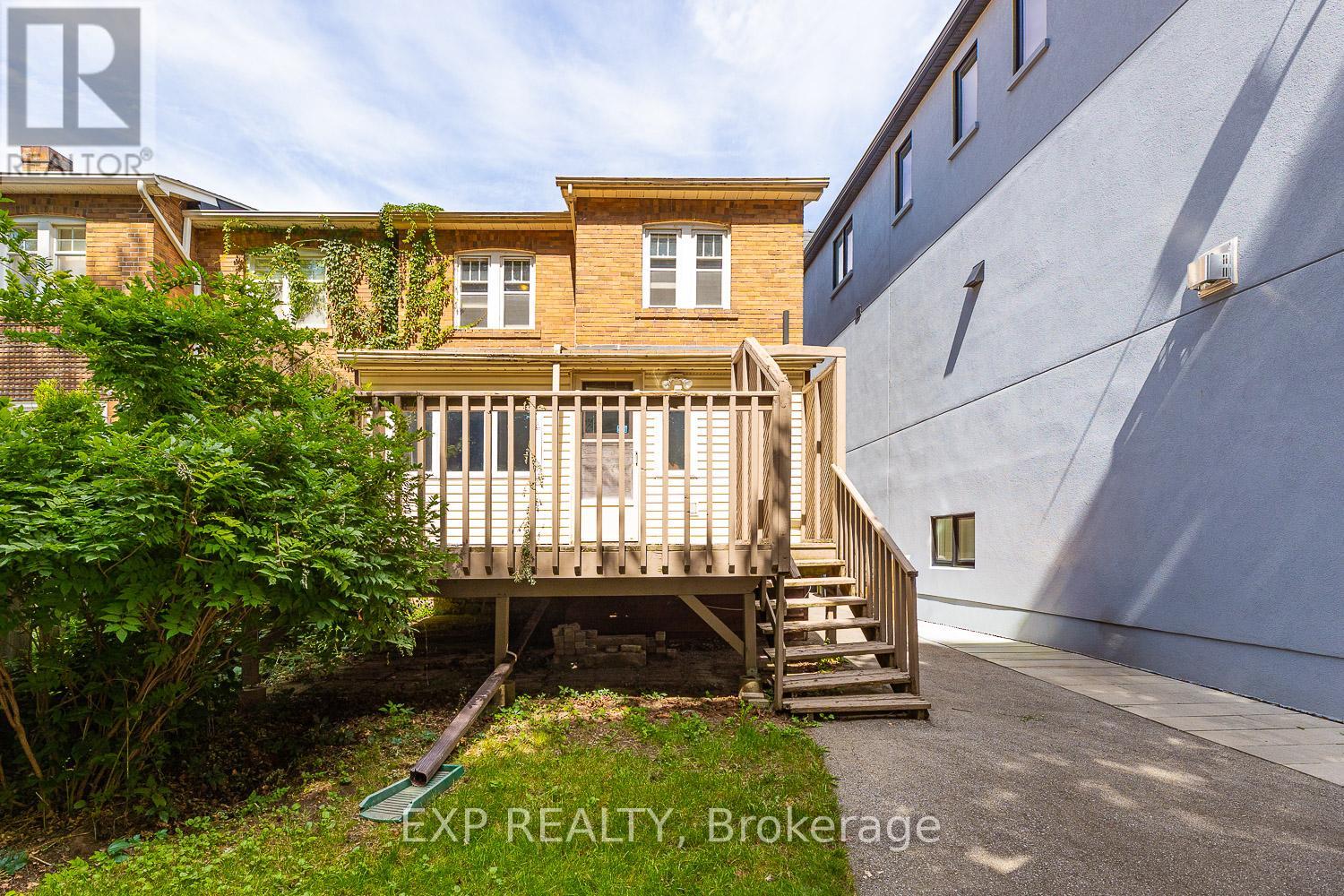 Photo 5 of 33 Brookdale Avenue, Toronto ON