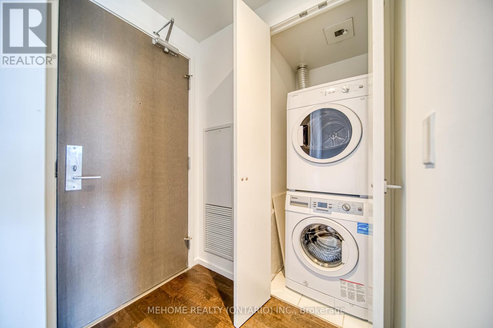 Photo 28 of 1103 101 Charles Street E, Toronto ON