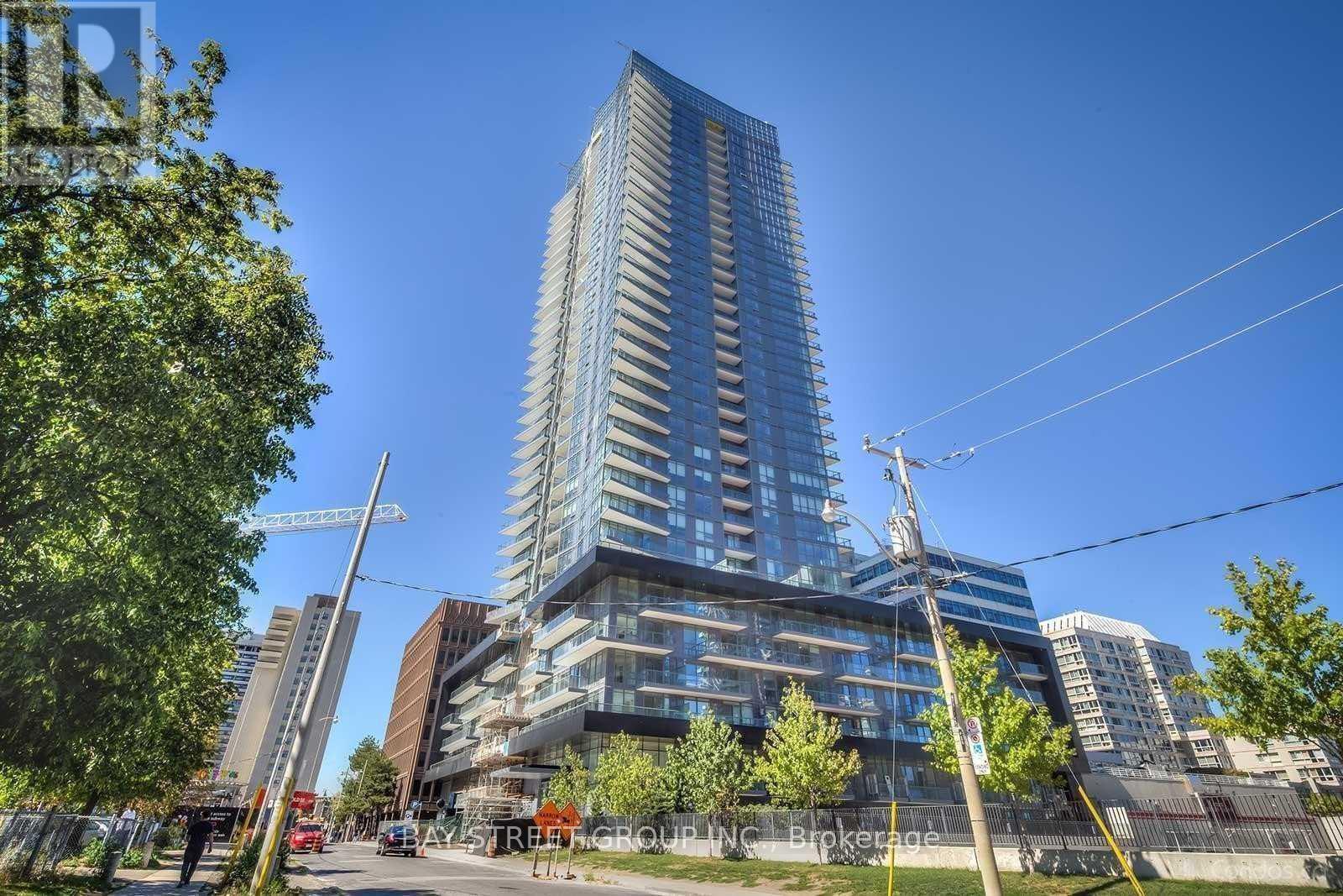 Photo 1 of 1405 30 Roehampton Avenue, Toronto ON