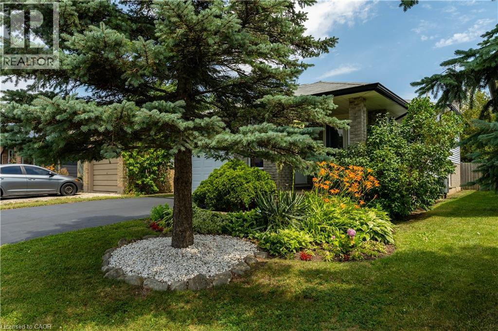 Photo 2 of 53 Northridge Drive, Smithville ON