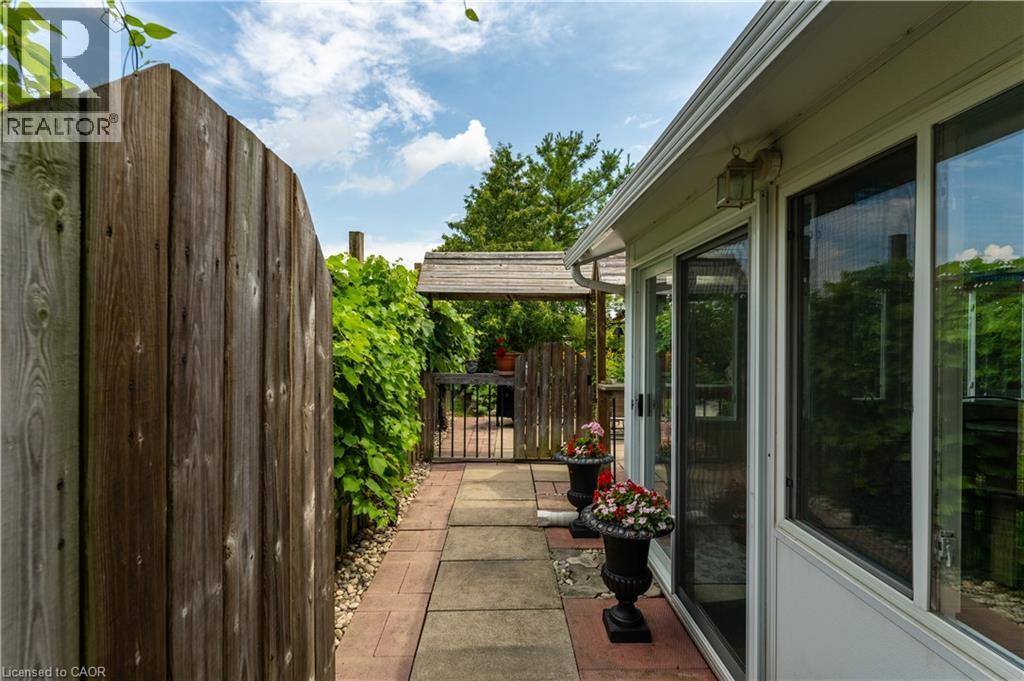 Photo 28 of 53 Northridge Drive, Smithville ON
