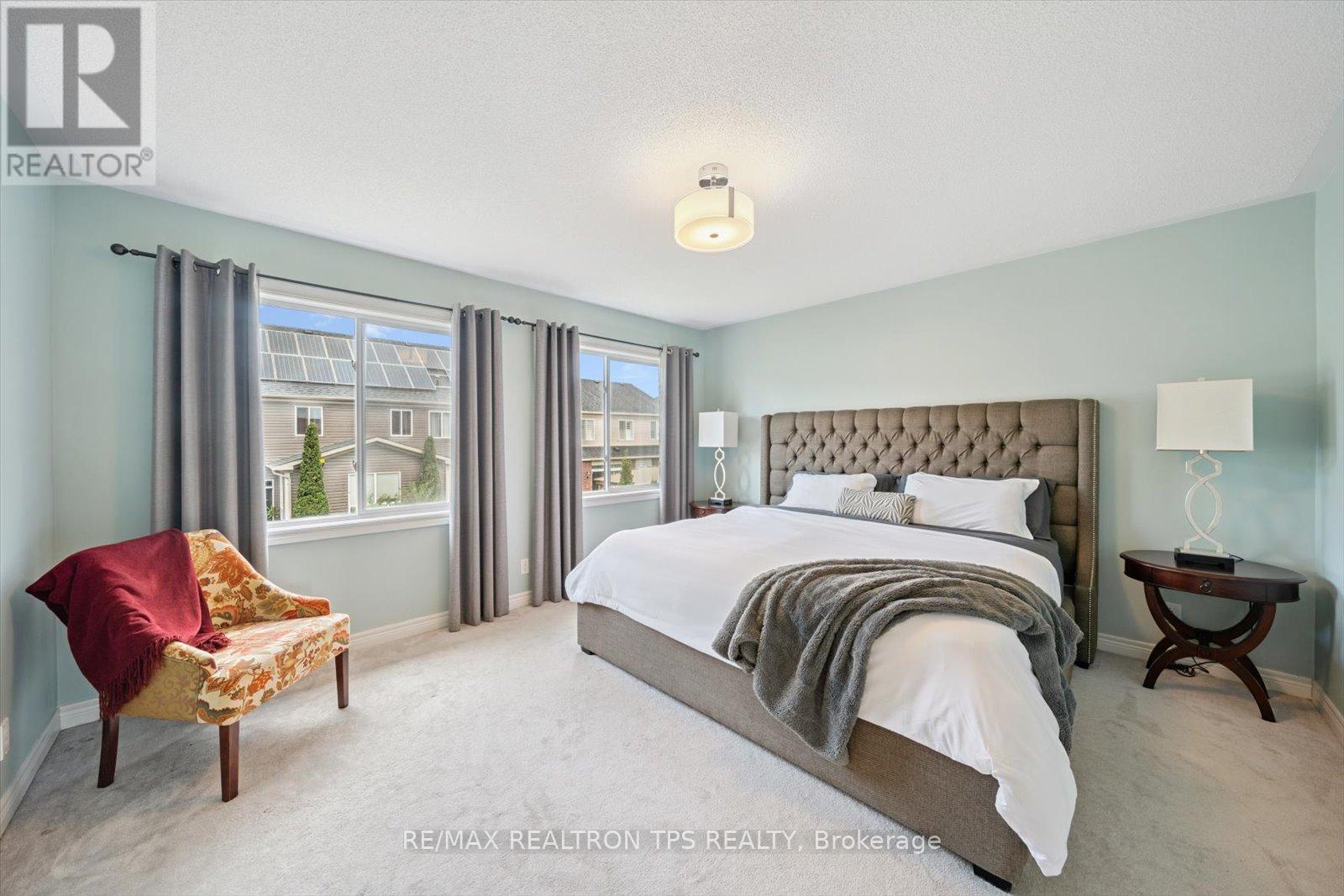 Photo 14 of 205 Blackwell Crescent, Oshawa ON