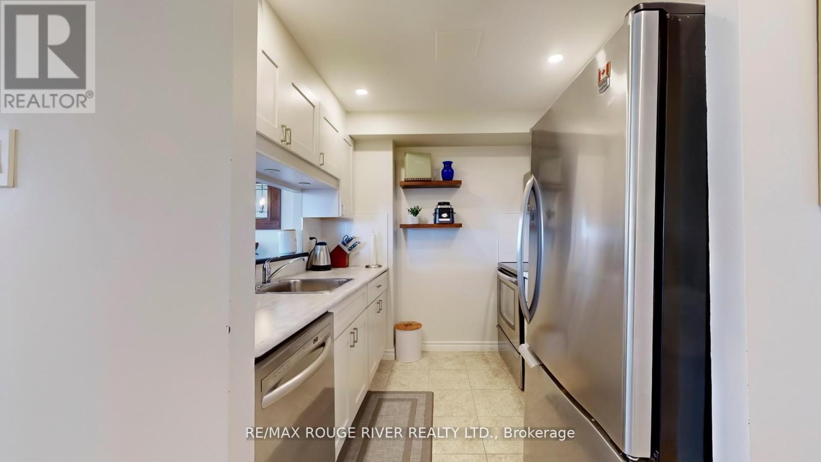 Photo 16 of 507 1655 Pickering Parkway, Pickering ON