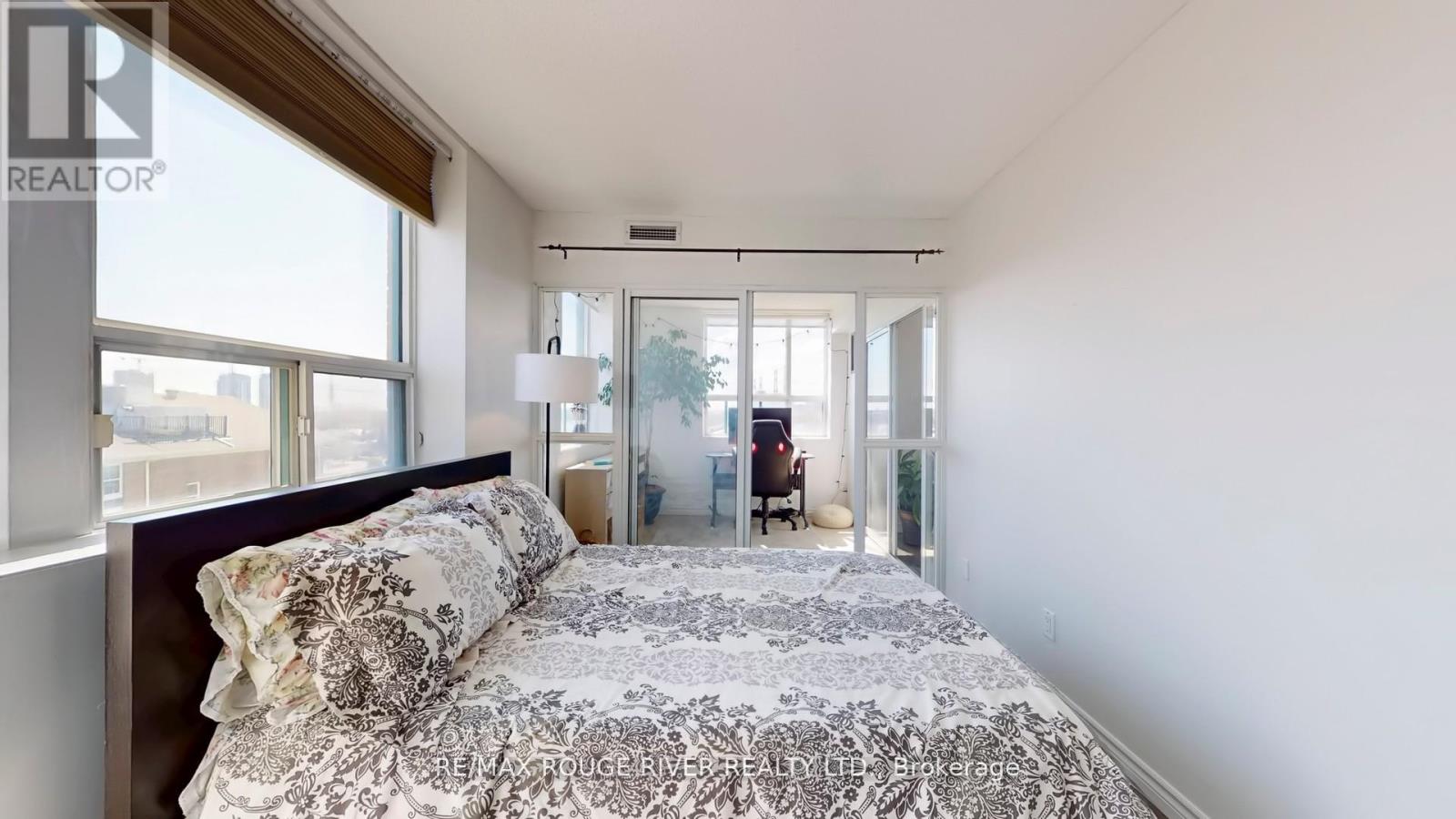 Photo 9 of 507 1655 Pickering Parkway, Pickering ON