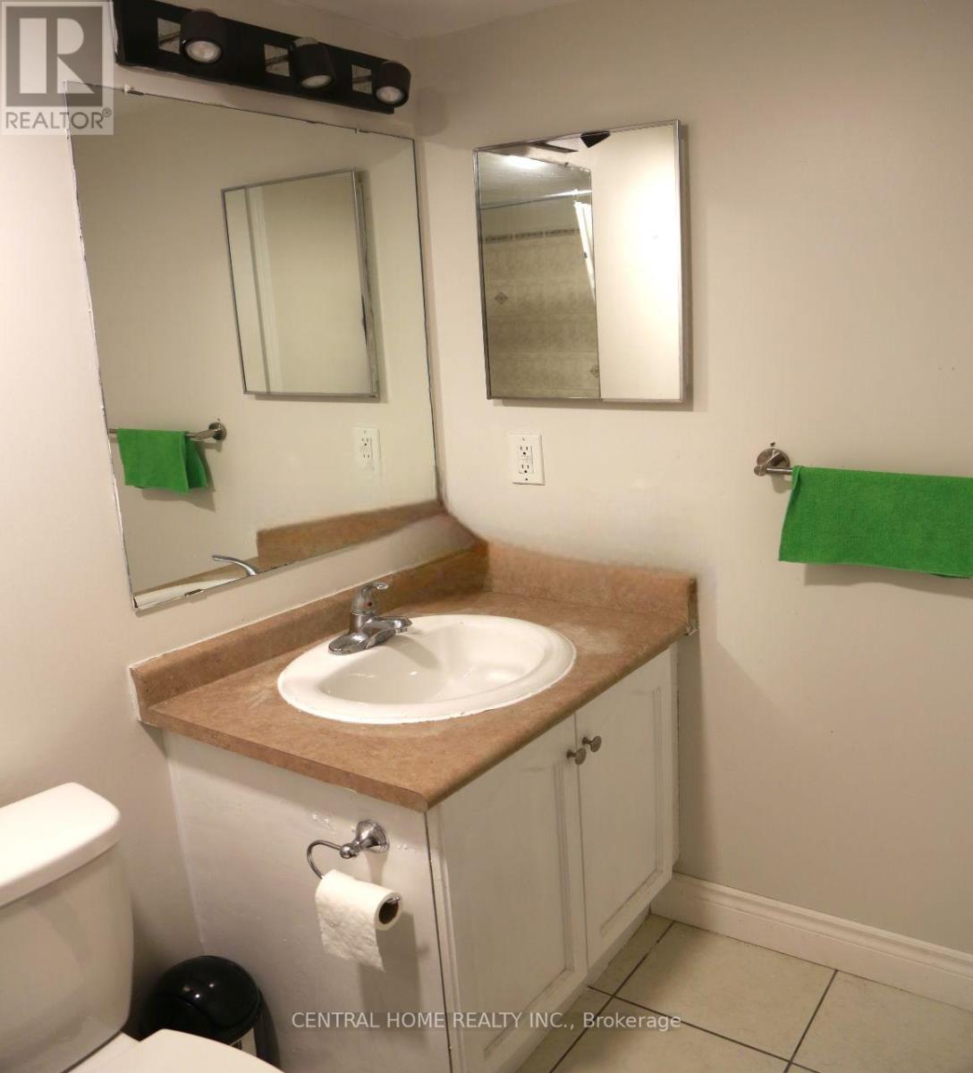 Photo 8 of 329 5225 Finch Avenue, Toronto ON