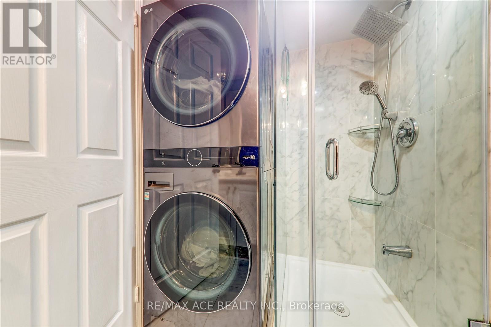 Photo 26 of 102 2 Hedge End Road, Toronto ON