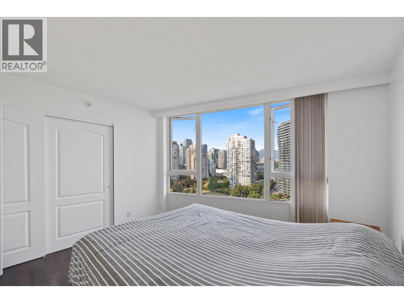 Photo 29 of 1901 1033 Marinaside Crescent, Vancouver BC