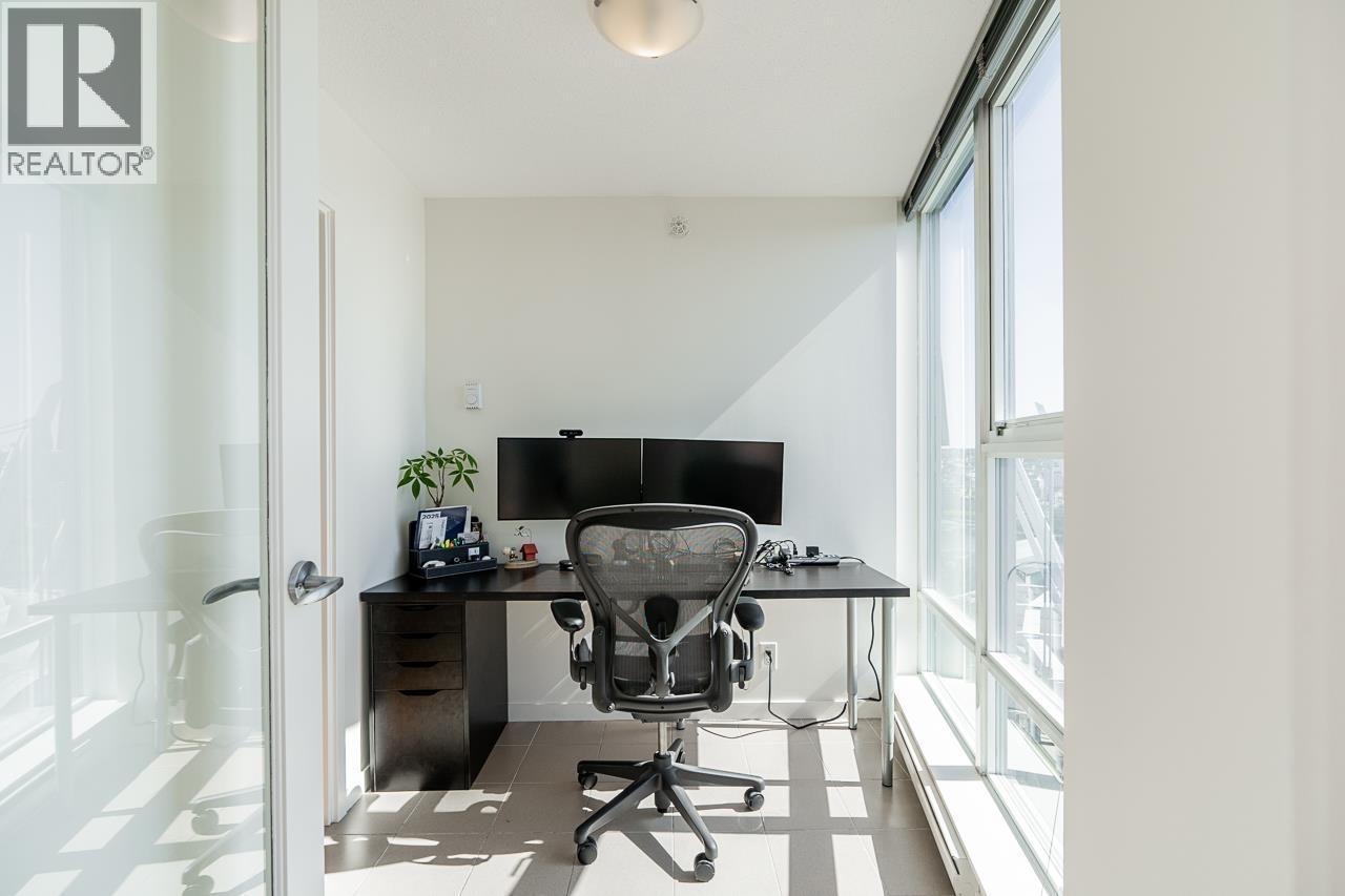 Photo 17 of 2803 111 W Georgia Street, Vancouver BC