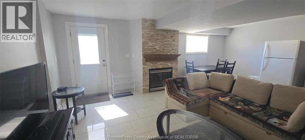 Photo 5 of 1551 Dobrich Street, Windsor ON