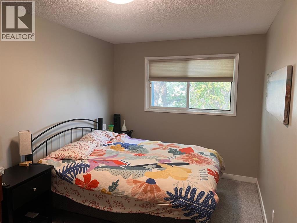 Photo 19 of 1427 Lakemount Boulevard S, Lethbridge AB