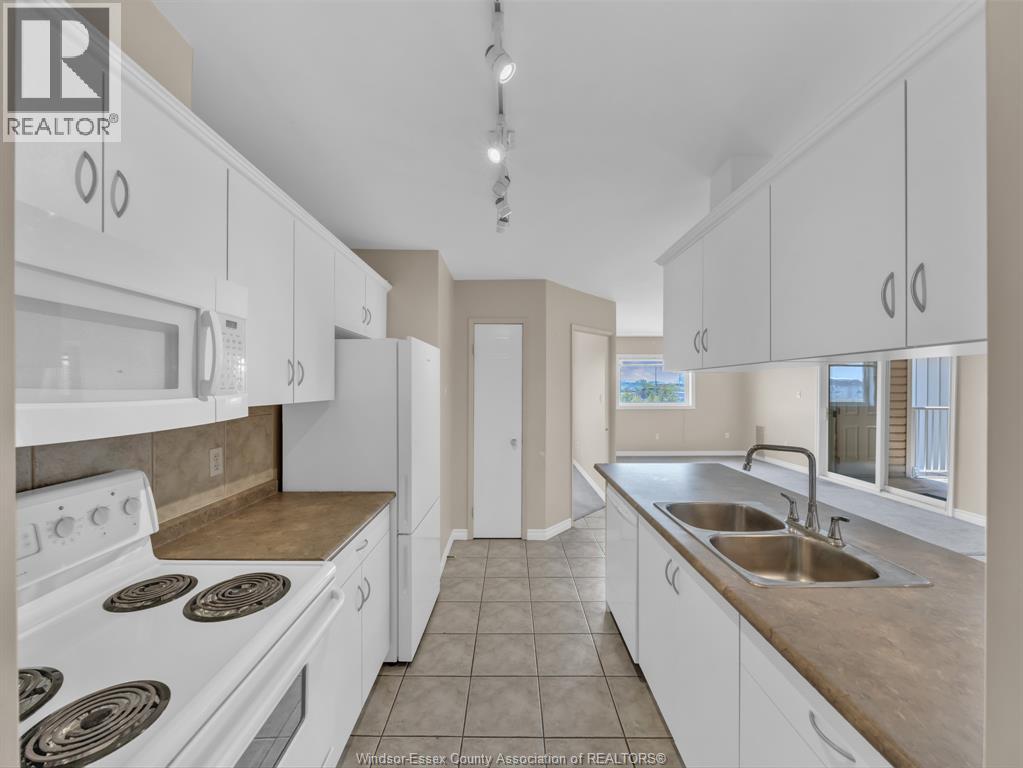 Photo 8 of 1390 Lauzon Road Unit 324, Windsor ON
