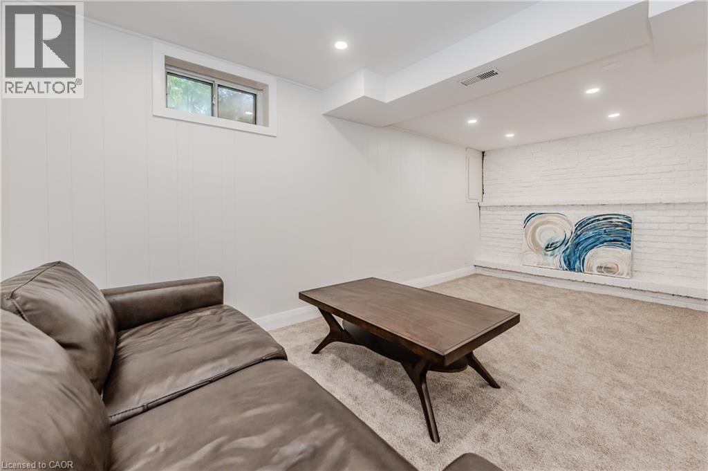 Photo 28 of 308 Bluevale Street N Unit E, Waterloo ON