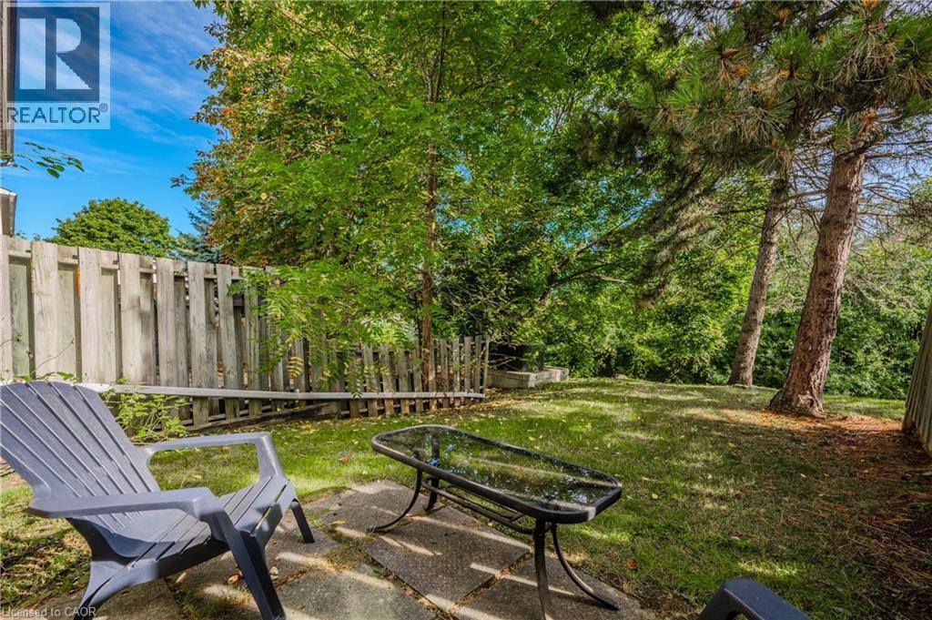 Photo 31 of 308 Bluevale Street N Unit E, Waterloo ON