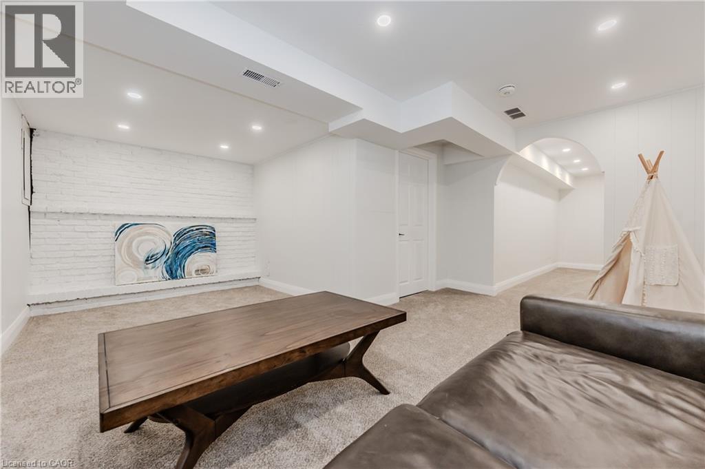 Photo 30 of 308 Bluevale Street N Unit E, Waterloo ON