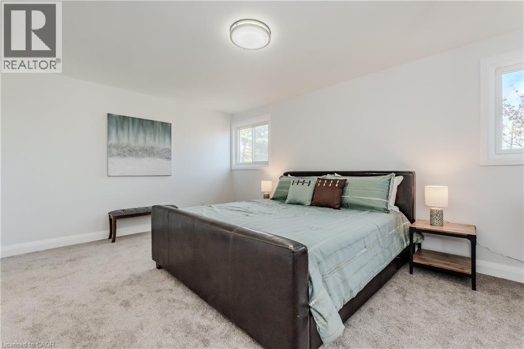 Photo 23 of 308 Bluevale Street N Unit E, Waterloo ON
