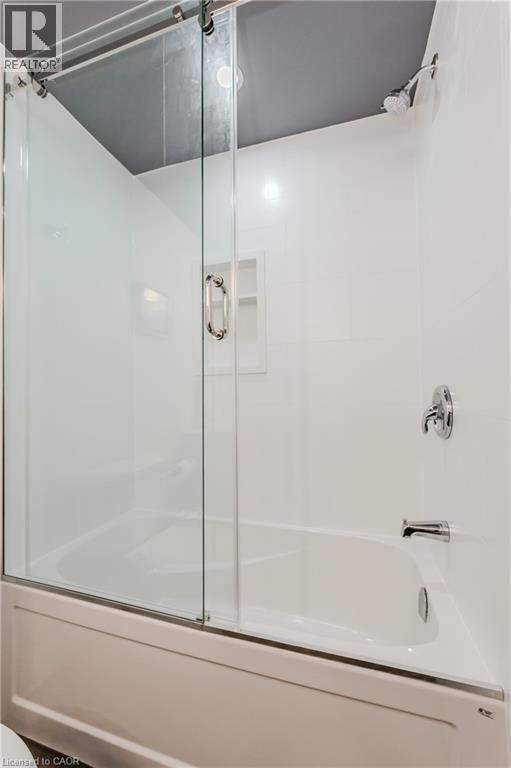 Photo 22 of 308 Bluevale Street N Unit E, Waterloo ON