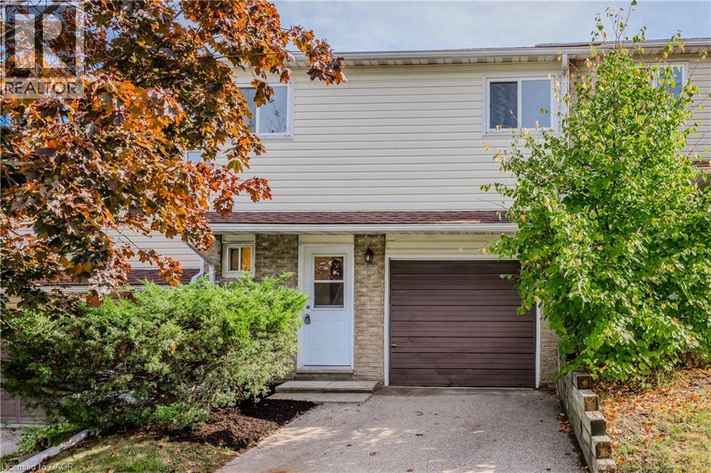 Photo 2 of 308 Bluevale Street N Unit E, Waterloo ON